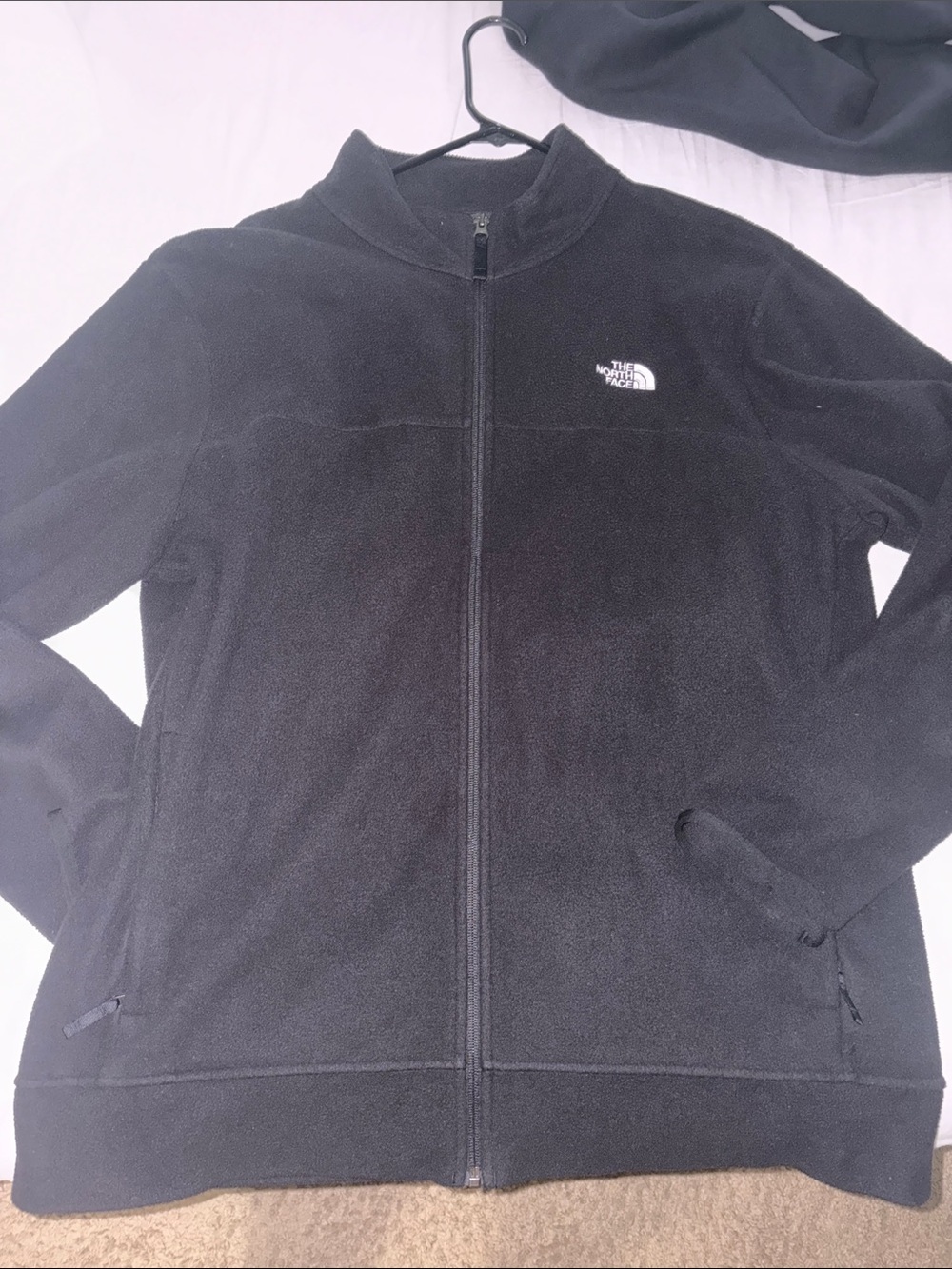 The North Face Black Full-Zip Lightweight Fleece Jacket